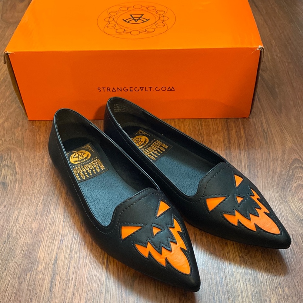 Strange Cult Scary jack pointed toe dagger flat black shoes